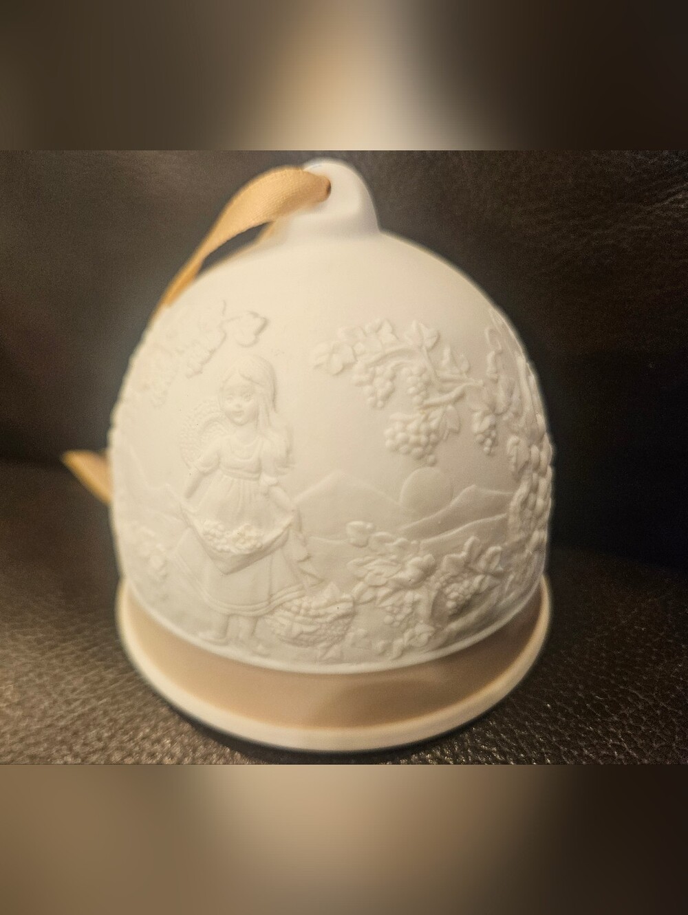 1993 Lladro Collectors Society Fall Hanging Bell with Ribbon.